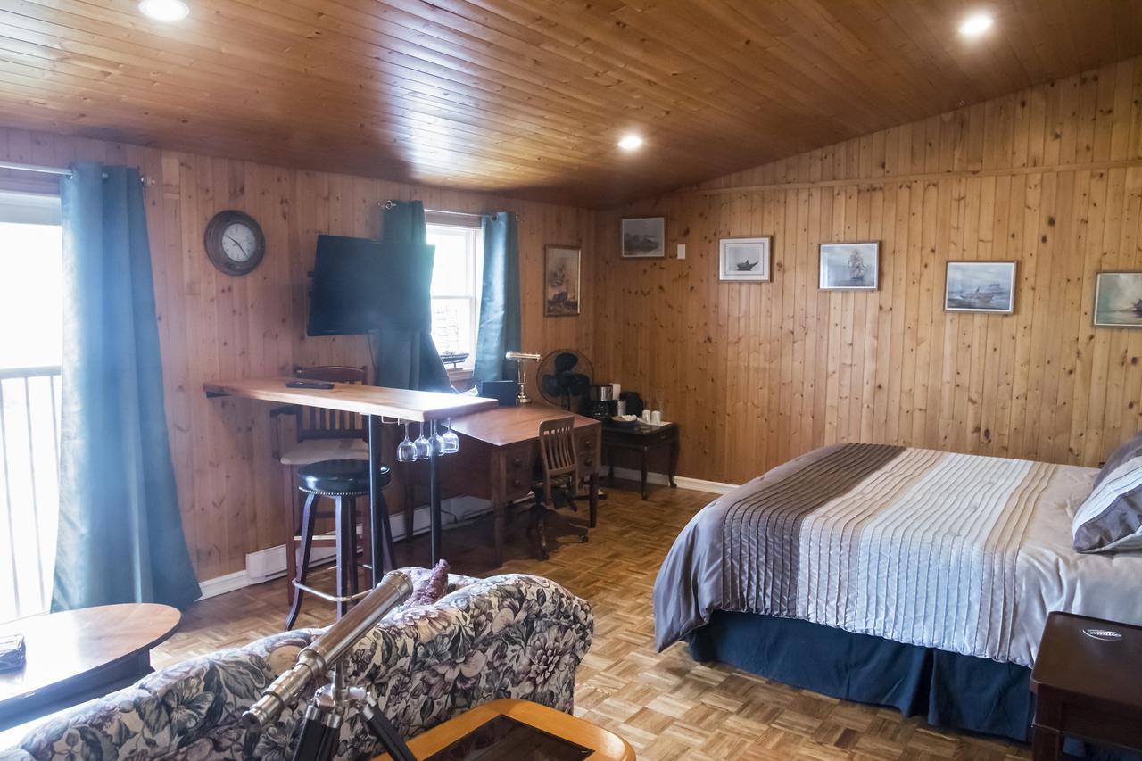 شلبورن Inner Harbor Inn المظهر الخارجي الصورة