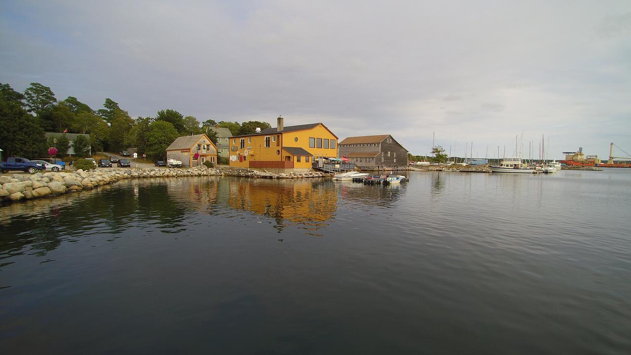 شلبورن Inner Harbor Inn المظهر الخارجي الصورة